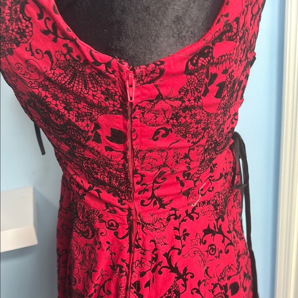 Hot topic Red & Black Flocked Filigree Skull Dress - Picture 9 of 14